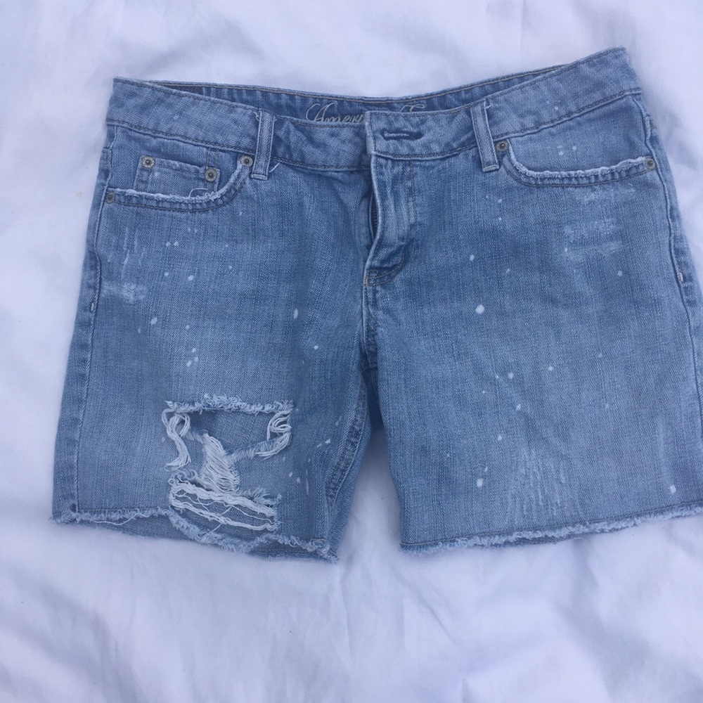 American eagle distressed denim shorts